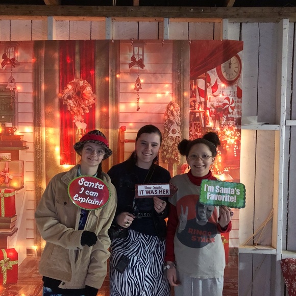 Handmade Terrycloth Cross stitched Beach Scene Bib - Picture 3 of 4